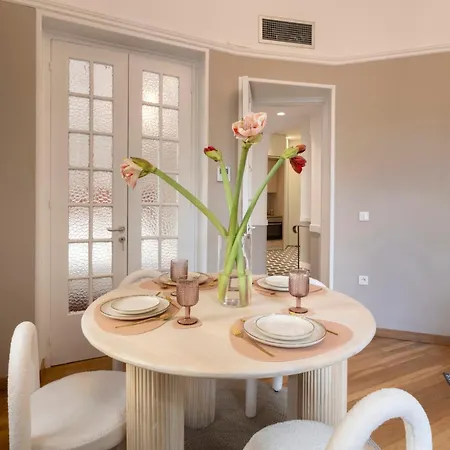 Appartement Acropolis Maisonette 3br 6ppl 15min Metro&museum