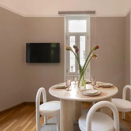 Acropolis Maisonette 3br 6ppl 15min Metro&museum
